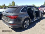 ✅ 2018 Audi A4 allroad Premium Plus • VIN: WA18NAF48JA169029 • Лот: 69698655. Опубликован ранее на Copart с пробегом 53 209 миль. Бесплатный доступ к архиву аукционных продаж из США и подробный отчёт об истории автомобиля на DreamBid. Изображение 3.