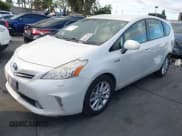 ✅ 2014 Toyota Prius Two • VIN: JTDZN3EU8E3341058 • Лот: 43725999. Опубликован ранее на IAAI с пробегом 123 539 миль. Бесплатный доступ к архиву аукционных продаж из США и подробный отчёт об истории автомобиля на DreamBid. Изображение 2.