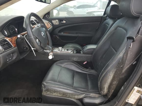 ✅ 2010 Jaguar XK • VIN: SAJWA4GB4ALB36058 • Лот: 89578525. Опубликован ранее на Copart с пробегом 33 891 миль. Бесплатный доступ к архиву аукционных продаж из США и подробный отчёт об истории автомобиля на DreamBid. Изображение 7.