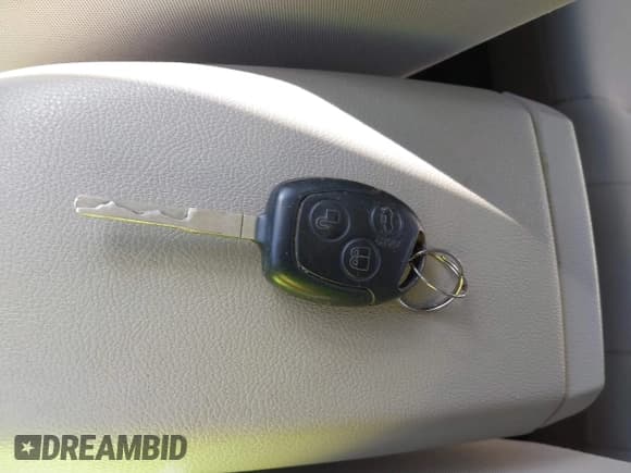 ✅ 2014 Ford Fiesta SE • VIN: 3FADP4BJ2EM216047 • Lot: 43685878. Wystawiony na IAAI z przebiegiem 68 649 mil. Bezpłatny archiwum sprzedaży aukcyjnych z USA i szczegółowy raport historii pojazdu na DreamBid. Zdjęcie 11.