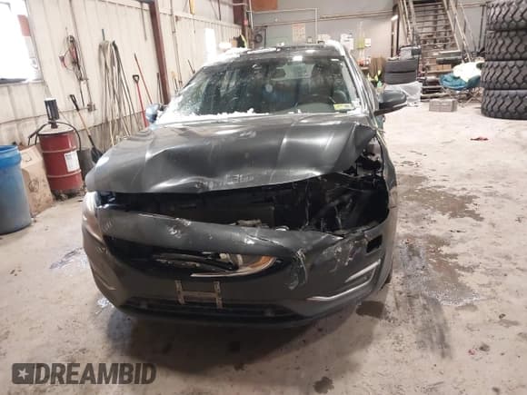 ✅ 2015 Volvo V60 T5 Drive-E Platinum • VIN: YV126MED8F1212989 • Лот: 41694405. Опубликован ранее на IAAI с пробегом 159 243 миль. Бесплатный доступ к архиву аукционных продаж из США и подробный отчёт об истории автомобиля на DreamBid. Изображение 6.