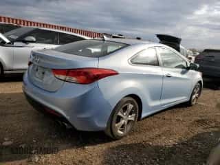 2013 Hyundai Elantra GS с VIN KMHDH6AE5DU017037, выставлен на аукционе Copart как лот 85948065 с пробегом 122 505 миль миль и Списание • Salvage title. История ставок и продаж доступна на DreamBid. Изображение 3.