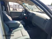 ✅ 2005 Dodge Dakota ST • VIN: 1D7HE28N45S218668 • Lot: 42276061. Wystawiony na IAAI z przebiegiem 141 724 mil. Bezpłatny archiwum sprzedaży aukcyjnych z USA i szczegółowy raport historii pojazdu na DreamBid. Zdjęcie 5.