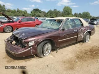 ✅ 2002 Mercury Grand Marquis GS • VIN: 2MEFM74W72X607781 • Lot: 68837115. Wystawiony na Copart z przebiegiem 102 967 mil. Bezpłatny archiwum sprzedaży aukcyjnych z USA i szczegółowy raport historii pojazdu na DreamBid. Zdjęcie 1.