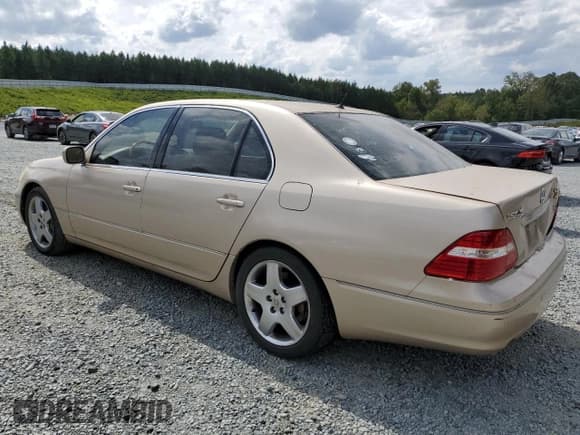 ✅ 2005 Lexus LS 430 • VIN: JTHBN36F755025512 • Лот: 72913954. Опубликован ранее на Copart с пробегом 198 378 миль. Бесплатный доступ к архиву аукционных продаж из США и подробный отчёт об истории автомобиля на DreamBid. Изображение 2.
