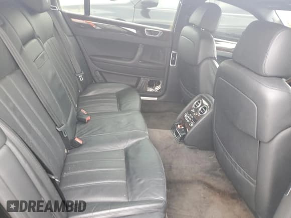 ✅ 2007 Bentley Flying Spur • VIN: SCBBR93W378043023 • Lot: 81239474. Listed on Copart with 170,080 mi. Free auction sales archive from the USA and detailed vehicle history report at DreamBid. Image 10.