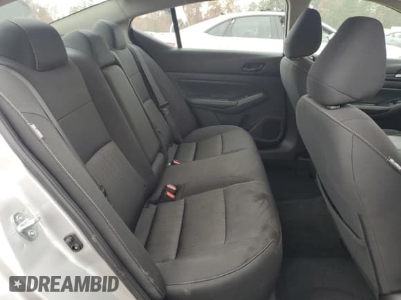 ✅ 2025 Nissan Altima SV • VIN: 1N4BL4DV7SN377689 • Лот: 93876345. Опубликован ранее на Copart с пробегом 18 086 миль. Бесплатный доступ к архиву аукционных продаж из США и подробный отчёт об истории автомобиля на DreamBid. Изображение 10.