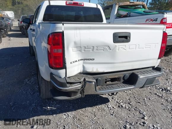 ✅ 2021 Chevrolet Colorado 2WD Work Truck • VIN: 1GCGSBEA6M1144349 • Lot: 43491897. Wystawiony na IAAI z przebiegiem 84 932 mil. Bezpłatny archiwum sprzedaży aukcyjnych z USA i szczegółowy raport historii pojazdu na DreamBid. Zdjęcie 6.