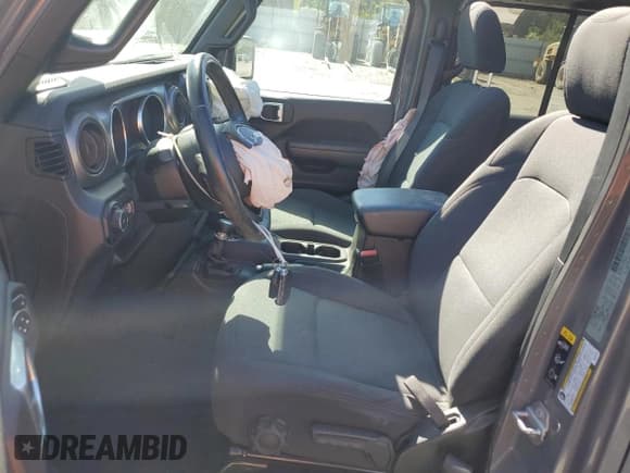 ✅ 2020 Jeep Wrangler Unlimited Freedom • VIN: 1C4HJXDG0LW264272 • Lot: 90493635. Listed on Copart with 86,207 mi. Free auction sales archive from the USA and detailed vehicle history report at DreamBid. Image 7.