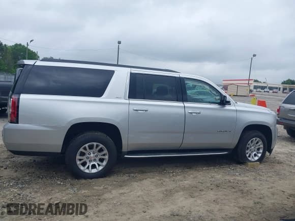 ✅ 2019 GMC Yukon XL SLT • VIN: 1GKS1GKC0KR242408 • Lot: 42144783. Wystawiony na IAAI z przebiegiem Nie podano. Bezpłatny archiwum sprzedaży aukcyjnych z USA i szczegółowy raport historii pojazdu na DreamBid. Zdjęcie 12.