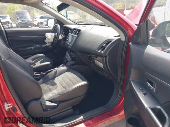 2018 Mitsubishi Outlander SE с VIN JA4AR3AW9JU020654, выставлен на аукционе IAAI как лот 42050945 с пробегом 138 964 миль миль и . История ставок и продаж доступна на DreamBid. Изображение 5.