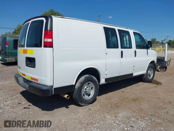 ✅ 2018 Chevrolet Express Cargo • VIN: 1GCWGAFP8J1201334 • Lot: 43093862. Listed on IAAI with 155,446 mi. Free auction sales archive from the USA and detailed vehicle history report at DreamBid. Image 4.