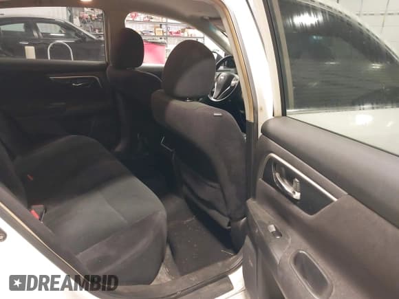 ✅ 2013 Nissan Altima SV • VIN: 1N4AL3AP6DC171533 • Lot: 43314519. Listed on IAAI with 176,869 mi. Free auction sales archive from the USA and detailed vehicle history report at DreamBid. Image 8.