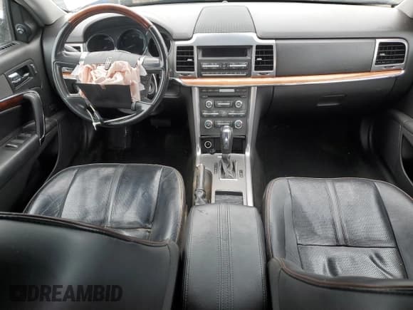 ✅ 2010 Lincoln MKZ • VIN: 3LNHL2GC6AR657761 • Lot: 84990115. Listed on Copart with 246,079 mi. Free auction sales archive from the USA and detailed vehicle history report at DreamBid. Image 8.