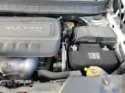 ✅ 2018 Jeep Cherokee Limited • VIN: 1C4PJMDB2JD599279 • Лот: 71830635. Опубликован ранее на Copart с пробегом 93 426 миль. Бесплатный доступ к архиву аукционных продаж из США и подробный отчёт об истории автомобиля на DreamBid. Изображение 13.