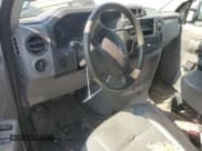 ✅ 2010 Ford Econoline Cargo Commercial • VIN: 1FTNE1EW9ADA16217 • Lot: 67754395. Wystawiony na Copart z przebiegiem 188 205 mil. Bezpłatny archiwum sprzedaży aukcyjnych z USA i szczegółowy raport historii pojazdu na DreamBid. Zdjęcie 8.