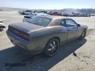 ✅ 2011 Dodge Challenger • VIN: 2B3CJ4DG2BH561681 • Lot: 45982725. Wystawiony na Copart z przebiegiem 148 384 mil. Bezpłatny archiwum sprzedaży aukcyjnych z USA i szczegółowy raport historii pojazdu na DreamBid. Zdjęcie 3.