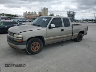 ✅ 2002 Chevrolet Silverado 1500 • VIN: 2GCEC19V721152771 • Lot: 52388005. Wystawiony na Copart z przebiegiem Nie podano. Bezpłatny archiwum sprzedaży aukcyjnych z USA i szczegółowy raport historii pojazdu na DreamBid. Zdjęcie 1.
