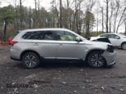 ✅ 2020 Mitsubishi Outlander SE • VIN: JA4AD3A38LZ041411 • Lot: 38871481. Listed on IAAI with 82,521 mi. Free auction sales archive from the USA and detailed vehicle history report at DreamBid. Image 13.