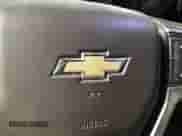 2019 Chevrolet Silverado 1500 LT z VIN 1GCUYDED2KZ324983, wystawiony jako IAAI lot #42567253 z przebiegiem 63 280 mil mil oraz . Historia ofert i sprzedaży dostępna na DreamBid. Obrazek 1.