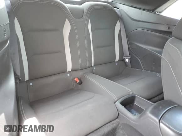 2019 Chevrolet Camaro 1LT с VIN 1G1FB3DX8K0108665, выставлен на аукционе Copart как лот 63430405 с пробегом 62 171 миль миль и Списание • Salvage title. История ставок и продаж доступна на DreamBid. Изображение 10.