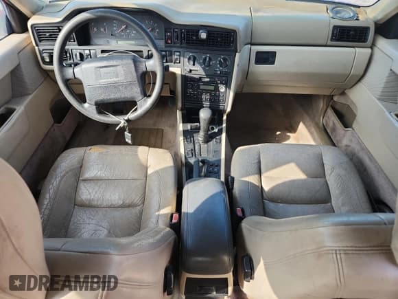 ✅ 1996 Volvo 850 Grand Lux • VIN: YV1LS5545T1335277 • Лот: 87459835. Опубликован ранее на Copart с пробегом 115 712 миль. Бесплатный доступ к архиву аукционных продаж из США и подробный отчёт об истории автомобиля на DreamBid. Изображение 8.