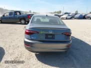 ✅ 2021 Volkswagen Jetta S • VIN: 3VWC57BU6MM039375 • Lot: 43195626. Wystawiony na IAAI z przebiegiem 95 309 mil. Bezpłatny archiwum sprzedaży aukcyjnych z USA i szczegółowy raport historii pojazdu na DreamBid. Zdjęcie 16.