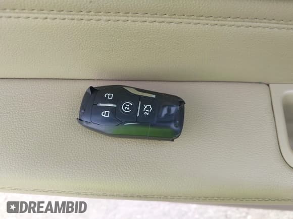 ✅ 2016 Ford Explorer Limited • VIN: 1FM5K7F8XGGC40370 • Lot: 43327356. Wystawiony na IAAI z przebiegiem 162 581 mil. Bezpłatny archiwum sprzedaży aukcyjnych z USA i szczegółowy raport historii pojazdu na DreamBid. Zdjęcie 11.