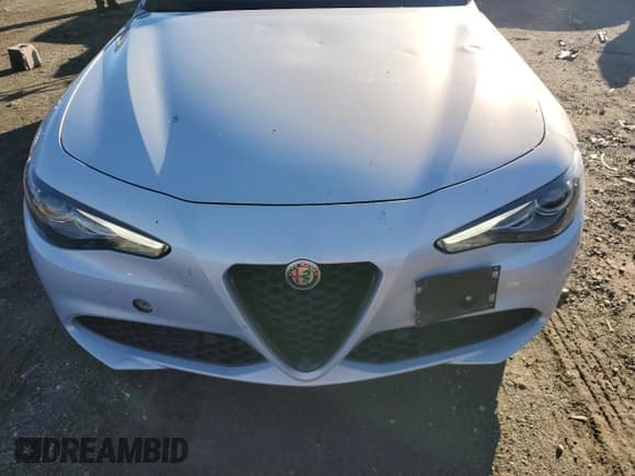 ✅ 2020 Alfa Romeo Giulia Sport • VIN: ZARFANAN4L7638039 • Lot: 82184185. Listed on Copart with 50,752 mi. Free auction sales archive from the USA and detailed vehicle history report at DreamBid. Image 11.
