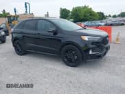 ✅ 2022 Ford Edge ST • VIN: 2FMPK4AP9NBA64874 • Lot: 42627392. Wystawiony na IAAI z przebiegiem 77 436 mil. Bezpłatny archiwum sprzedaży aukcyjnych z USA i szczegółowy raport historii pojazdu na DreamBid. Zdjęcie 1.