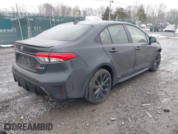 ✅ 2024 Toyota Corolla Hybrid LE • VIN: JTDBDMHE5R3009941 • Lot: 41569284. Listed on IAAI with 13,551 mi. Free auction sales archive from the USA and detailed vehicle history report at DreamBid. Image 4.