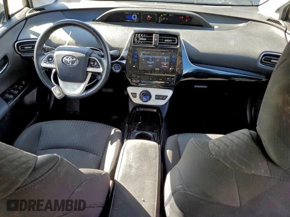 ✅ 2017 Toyota Prius Plus • VIN: JTDKARFP3H3037018 • Lot: 93975655. Listed on Copart with 61,657 mi. Free auction sales archive from the USA and detailed vehicle history report at DreamBid. Image 8.