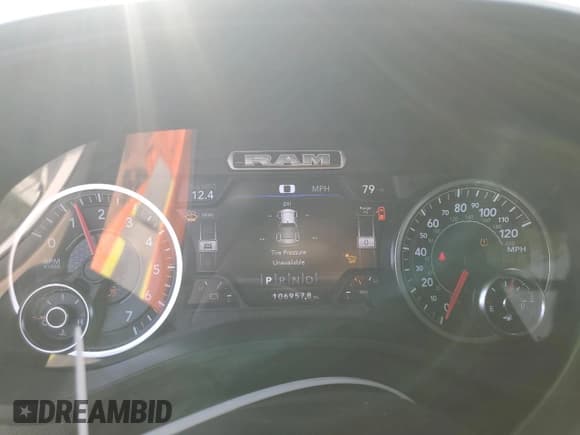 ✅ 2021 Ram 1500 Laramie • VIN: 1C6SRFJT3MN579253 • Лот: 81647365. Опубликован ранее на Copart с пробегом 106 957 миль. Бесплатный доступ к архиву аукционных продаж из США и подробный отчёт об истории автомобиля на DreamBid. Изображение 9.