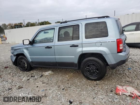 ✅ 2013 Jeep Patriot Sport • VIN: 1C4NJRBB0DD243649 • Lot: 86821455. Listed on Copart with 108,607 mi. Free auction sales archive from the USA and detailed vehicle history report at DreamBid. Image 2.