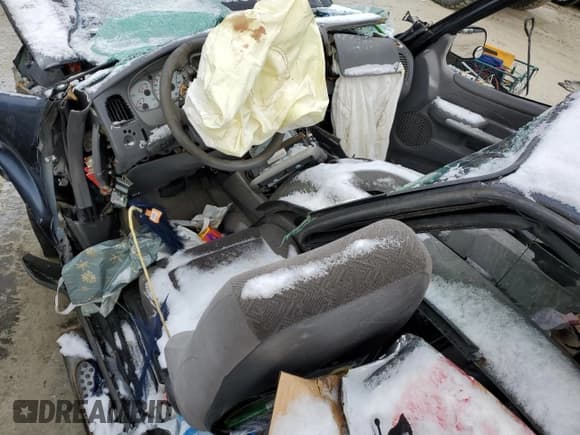 ✅ 2002 Ford Explorer • VIN: NOVIN41824055 • Лот: 41824055. Опубликован ранее на Copart с пробегом 140 161 миль. Бесплатный доступ к архиву аукционных продаж из США и подробный отчёт об истории автомобиля на DreamBid. Изображение 8.