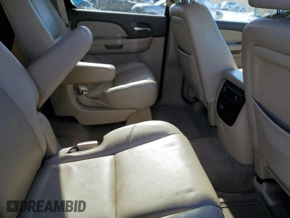 ✅ 2009 Chevrolet Tahoe LTZ • VIN: 1GNFC33J19R178166 • Lot: 83400004. Listed on Copart with 189,600 mi. Free auction sales archive from the USA and detailed vehicle history report at DreamBid. Image 11.