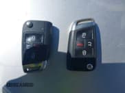 ✅ 2016 Volkswagen Golf GTI S • VIN: 3VW4T7AU7GM044892 • Лот: 41884912. Опубликован ранее на IAAI с пробегом 102 148 миль. Бесплатный доступ к архиву аукционных продаж из США и подробный отчёт об истории автомобиля на DreamBid. Изображение 11.