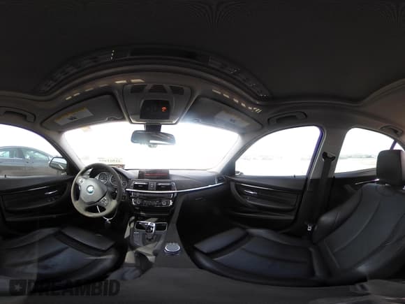 ✅ 2018 BMW 3 Series 320i xDrive • VIN: WBA8E5G53JNU45630 • Lot: 41561495. Listed on IAAI with 110,058 mi. Free auction sales archive from the USA and detailed vehicle history report at DreamBid. Image 18.