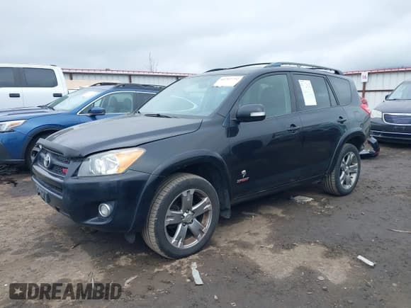 ✅ 2009 Toyota RAV4 Sport • VIN: JTMBK32VX95075687 • Lot: 41707752. Wystawiony na IAAI z przebiegiem 185 288 mil. Bezpłatny archiwum sprzedaży aukcyjnych z USA i szczegółowy raport historii pojazdu na DreamBid. Zdjęcie 2.