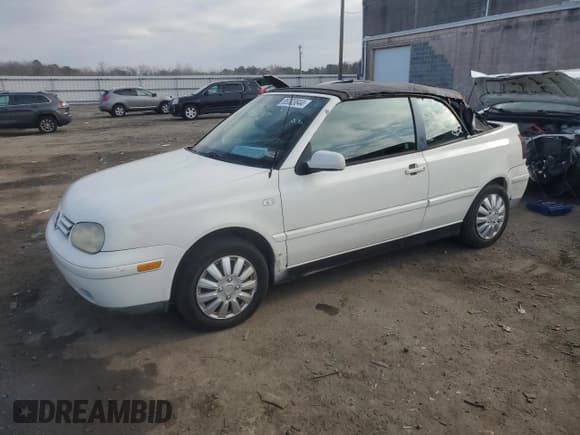 ✅ 2000 Volkswagen Cabriolet GL • VIN: 3VWCC21V5YM800132 • Lot: 85303844. Wystawiony na Copart z przebiegiem 190 635 mil. Bezpłatny archiwum sprzedaży aukcyjnych z USA i szczegółowy raport historii pojazdu na DreamBid. Zdjęcie 1.