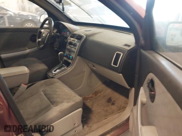 ✅ 2008 Chevrolet Equinox LS • VIN: 2CNDL23F886040815 • Лот: 42144556. Опубликован ранее на IAAI с пробегом 200 424 миль. Бесплатный доступ к архиву аукционных продаж из США и подробный отчёт об истории автомобиля на DreamBid. Изображение 5.