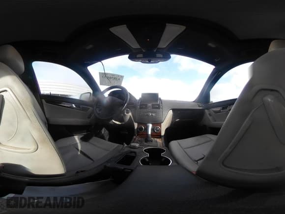 ✅ 2009 Mercedes-Benz C 300 Sport • VIN: WDDGF54X09R061672 • Lot: 42836653. Wystawiony na IAAI z przebiegiem 169 982 mil. Bezpłatny archiwum sprzedaży aukcyjnych z USA i szczegółowy raport historii pojazdu na DreamBid. Zdjęcie 19.