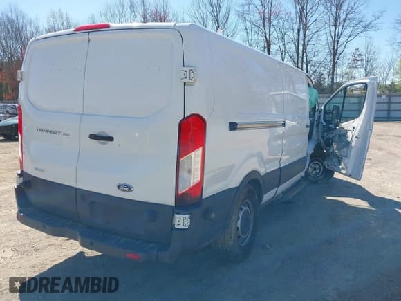 ✅ 2016 Ford Transit • VIN: 1FTYE2YG1GKB45497 • Лот: 41823566. Опубликован ранее на IAAI с пробегом 186 990 миль. Бесплатный доступ к архиву аукционных продаж из США и подробный отчёт об истории автомобиля на DreamBid. Изображение 4.
