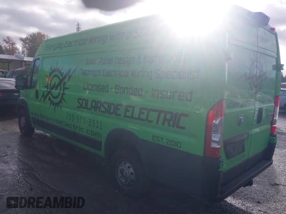 ✅ 2019 Ram ProMaster Cargo • VIN: 3C6URVJG6KE512511 • Lot: 43647854. Listed on IAAI with 71,797 mi. Free auction sales archive from the USA and detailed vehicle history report at DreamBid. Image 3.