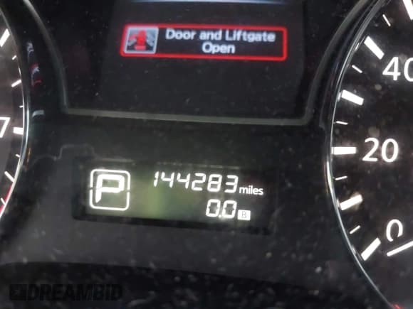 ✅ 2014 Nissan Pathfinder SV • VIN: 5N1AR2MN7EC716214 • Lot: 41499952. Listed on IAAI with 144,283 mi. Free auction sales archive from the USA and detailed vehicle history report at DreamBid. Image 16.