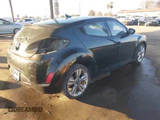 ✅ 2017 Hyundai Veloster • VIN: KMHTC6AD8HU323222 • Lot: 41387247. Wystawiony na IAAI z przebiegiem 39 473 mil. Bezpłatny archiwum sprzedaży aukcyjnych z USA i szczegółowy raport historii pojazdu na DreamBid. Zdjęcie 4.