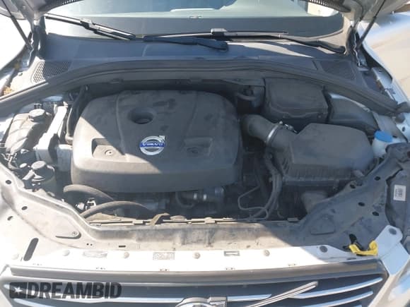 ✅ 2015 Volvo XC60 • VIN: YV426MDC3F2562486 • Lot: 42172876. Listed on IAAI with 188,898 mi. Free auction sales archive from the USA and detailed vehicle history report at DreamBid. Image 10.