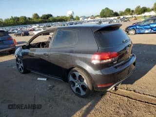 ✅ 2012 Volkswagen Golf GTI PZEV • VIN: WVWED7AJ7CW238049 • Lot: 70468264. Wystawiony na Copart z przebiegiem Nie podano. Bezpłatny archiwum sprzedaży aukcyjnych z USA i szczegółowy raport historii pojazdu na DreamBid. Zdjęcie 2.