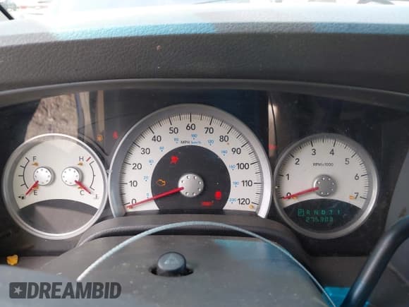 ✅ 2006 Dodge Durango Limited • VIN: 1D4HB58N16F178406 • Лот: 42580802. Опубликован ранее на IAAI с пробегом 275 383 миль. Бесплатный доступ к архиву аукционных продаж из США и подробный отчёт об истории автомобиля на DreamBid. Изображение 7.