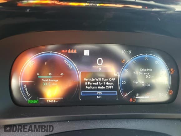 ✅ 2025 Toyota Crown XLE • VIN: JTDACAAJ3S3006756 • Lot: 92891145. Listed on Copart with 17,414 mi. Free auction sales archive from the USA and detailed vehicle history report at DreamBid. Image 9.